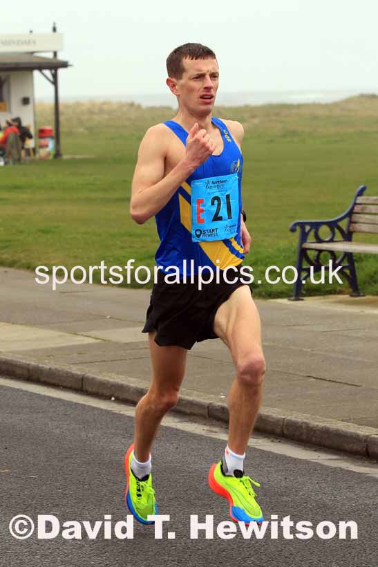 Senior mens 12 Stage 2023 Northern Mens 12 stage and Womens 6 Stage Relays and Young Athletes, Redcar. Photo: David T. Hewitson/Sports for All Pics
